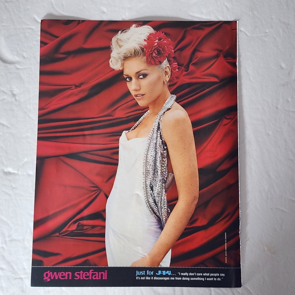Gwen Stefani Mario Double Sided Vintage 2005 Pinup Poster Clipping 8x10.5 J-14